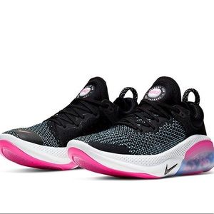 Brand New Nike Joyride Run Womens Tennis Shoes Size 9